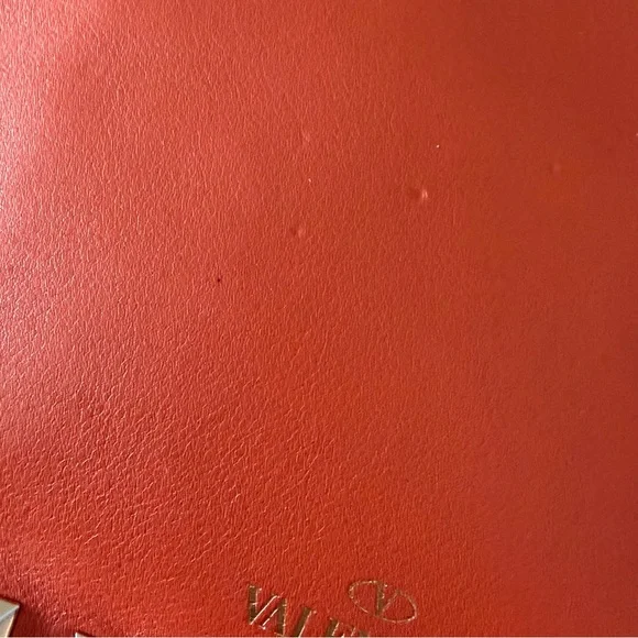 Valentino Garavani Rockstud Camera Crossbody Bag Orange Leather Gold Studs - Picture 13 of 16